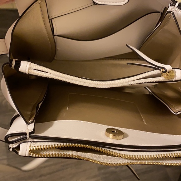 Nine West handbag - Picture 3 of 3